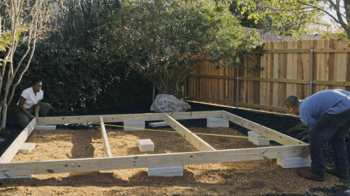 Platform deck for hot tub