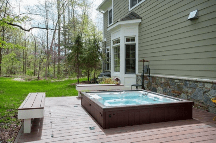 Building a hot tub platform